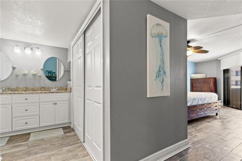 Condo in Hudson, Florida, 3 bedrooms  № 2097311 - photo 24