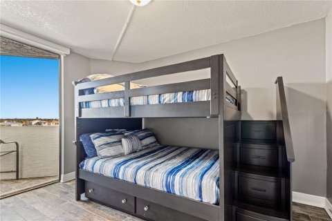 Condo in Hudson, Florida, 3 bedrooms  № 2097311 - photo 29