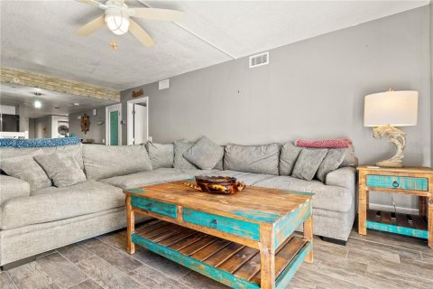 Condo in Hudson, Florida, 3 bedrooms  № 2097311 - photo 14