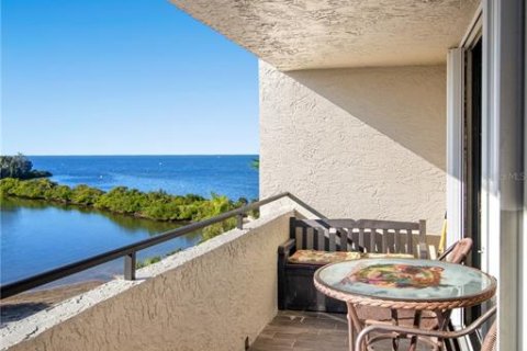 Condo in Hudson, Florida, 3 bedrooms  № 2097311 - photo 17