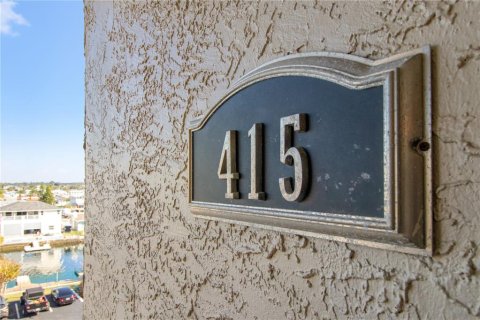 Condo in Hudson, Florida, 3 bedrooms  № 2097311 - photo 4