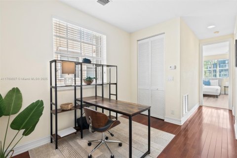 Adosado en venta en Fort Lauderdale, Florida, 4 dormitorios, 254.09 m2 № 1979963 - foto 12