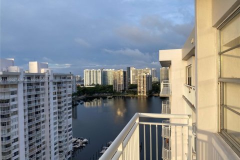 Apartment in Aventura, Florida 2 bedrooms, 116.22 sq.m. № 1955556 - photo 20