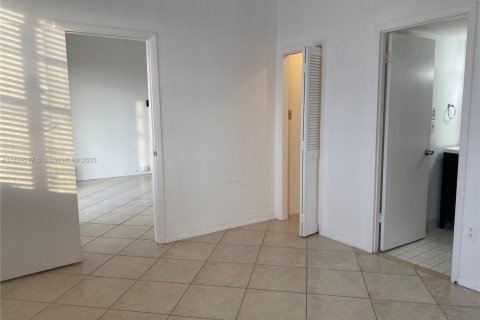 Apartment in Aventura, Florida 2 bedrooms, 116.22 sq.m. № 1955556 - photo 15