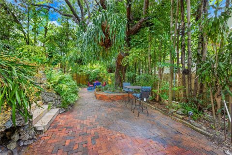 Купить виллу или дом в Майами, Флорида 6 спален, 288.65м2, № 2154348 - фото 7