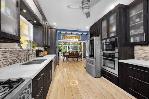 Купить виллу или дом в Майами, Флорида 6 спален, 288.65м2, № 2154348 - фото 21