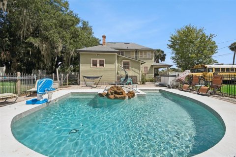 House in Sanford, Florida 4 bedrooms, 204.01 sq.m. № 2350244 - photo 3