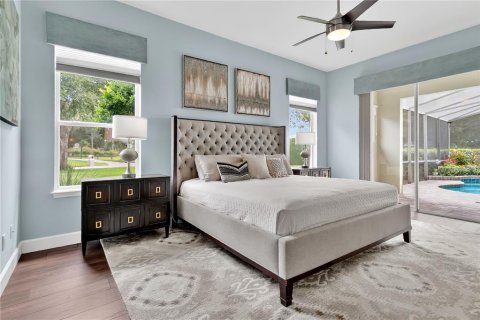 House in Winter Garden, Florida 4 bedrooms, 252.32 sq.m. № 1902756 - photo 15