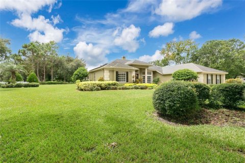 House in Winter Garden, Florida 4 bedrooms, 252.32 sq.m. № 1902756 - photo 4