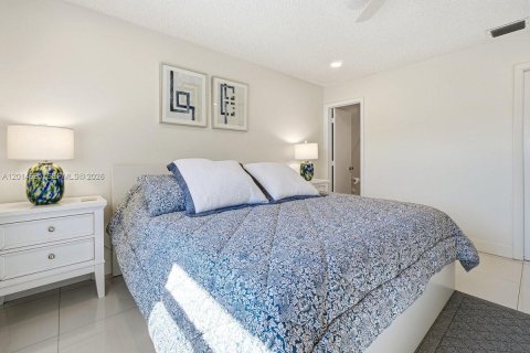 Copropriété à louer à Lauderdale-by-the-Sea, Floride: 2 chambres, 92.9 m2 № 2171272 - photo 14