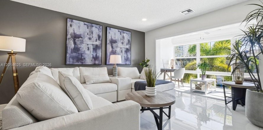 Condo à Lauderdale-by-the-Sea, Floride, 2 chambres  № 2171272