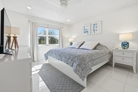 Copropriété à louer à Lauderdale-by-the-Sea, Floride: 2 chambres, 92.9 m2 № 2171272 - photo 12