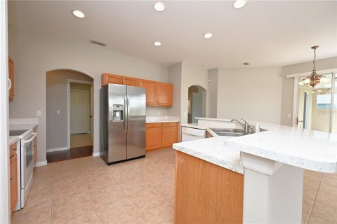 Villa ou maison à louer à Auburndale, Floride: 4 chambres, 219.16 m2 № 2167813 - photo 3