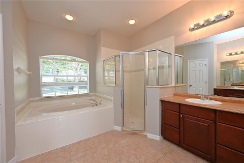 Villa ou maison à louer à Auburndale, Floride: 4 chambres, 219.16 m2 № 2167813 - photo 25