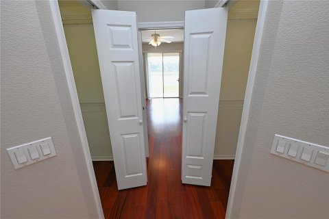 Villa ou maison à louer à Auburndale, Floride: 4 chambres, 219.16 m2 № 2167813 - photo 27