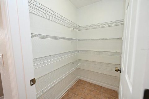 Villa ou maison à louer à Auburndale, Floride: 4 chambres, 219.16 m2 № 2167813 - photo 15