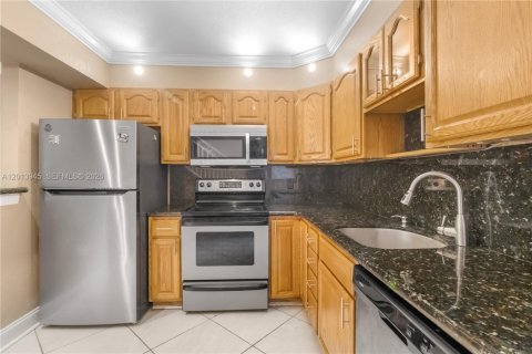 Townhouse in Palmetto Bay, Florida 2 bedrooms, 103.12 sq.m. № 2076469 - photo 7