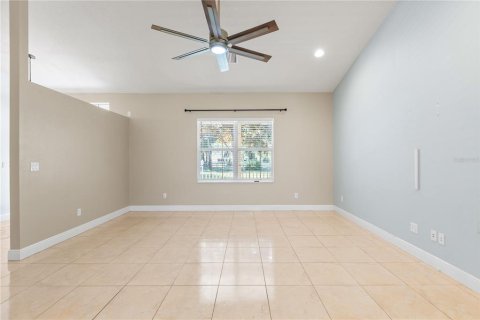Villa ou maison à vendre à Land O' Lakes, Floride: 4 chambres, 223.62 m2 № 2416447 - photo 19