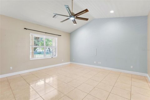 Villa ou maison à vendre à Land O' Lakes, Floride: 4 chambres, 223.62 m2 № 2416447 - photo 8