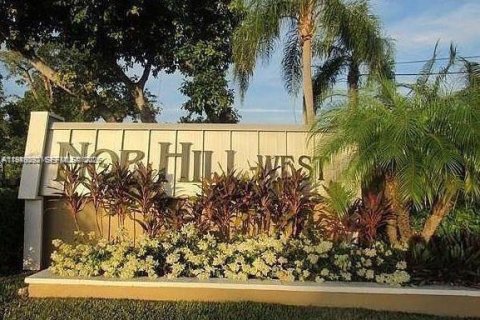Condo in Miami, Florida, 2 bedrooms № 2153025 - photo 21