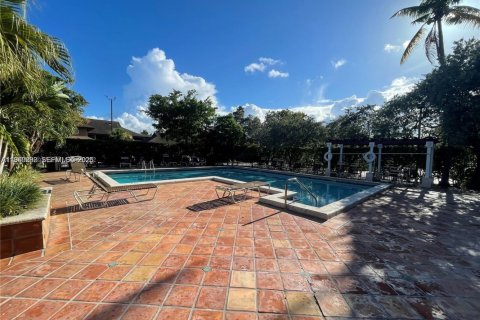 Condo in Miami, Florida, 2 bedrooms № 2153025 - photo 29