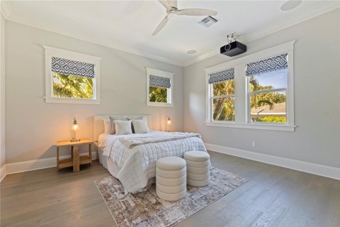 Casa en venta en Saint Petersburg, Florida, 5 dormitorios, 363.9 m2 № 2119343 - foto 8