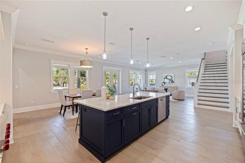 Casa en venta en Saint Petersburg, Florida, 5 dormitorios, 363.9 m2 № 2119343 - foto 19