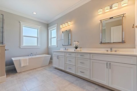 Casa en venta en Saint Petersburg, Florida, 5 dormitorios, 363.9 m2 № 2119343 - foto 7