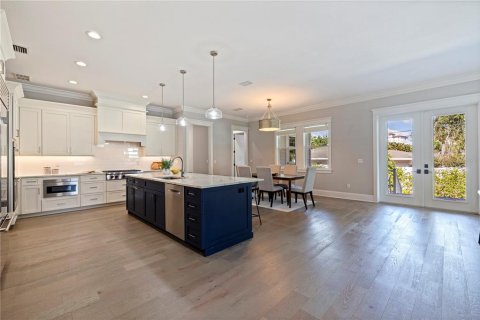 Casa en venta en Saint Petersburg, Florida, 5 dormitorios, 363.9 m2 № 2119343 - foto 17