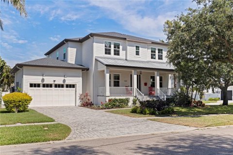 Casa en Saint Petersburg, Florida 5 dormitorios, 363.9 m2 № 2119343