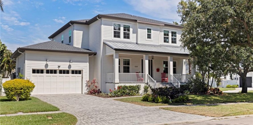 Casa en Saint Petersburg, Florida 5 dormitorios, 363.9 m2 № 2119343