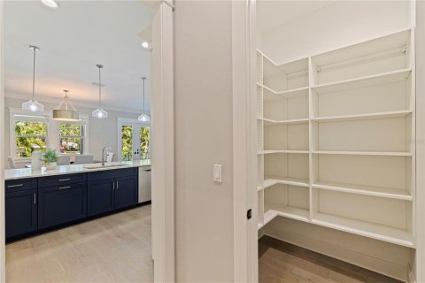 Casa en venta en Saint Petersburg, Florida, 5 dormitorios, 363.9 m2 № 2119343 - foto 22