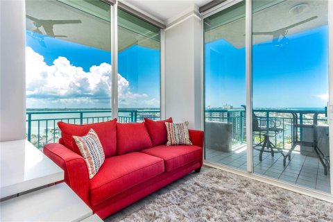 Condo in Clearwater, Florida, 3 bedrooms № 2131163 - photo 19