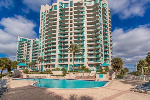Condo in Clearwater, Florida, 3 bedrooms № 2131163 - photo 2