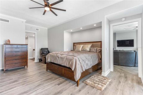 Condo in Clearwater, Florida, 3 bedrooms № 2131163 - photo 21