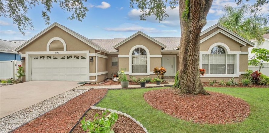 House in Oviedo, Florida 4 bedrooms, 214.6 sq.m. № 1684979