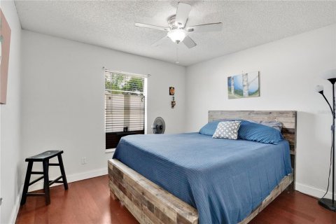 House in Oviedo, Florida 4 bedrooms, 214.6 sq.m. № 1684979 - photo 16