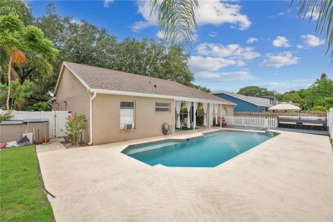 House in Oviedo, Florida 4 bedrooms, 214.6 sq.m. № 1684979 - photo 23