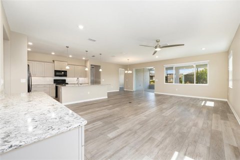 House in Ocala, Florida 2 bedrooms, 184.23 sq.m. № 2106965 - photo 18