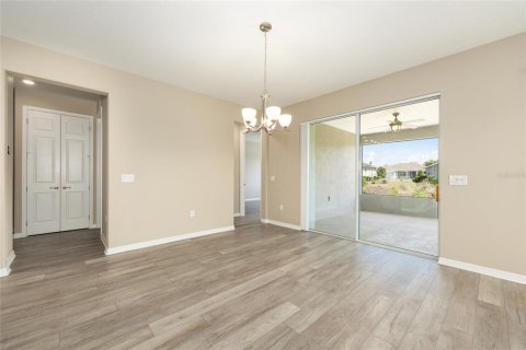 House in Ocala, Florida 2 bedrooms, 184.23 sq.m. № 2106965 - photo 28