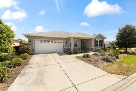 House in Ocala, Florida 2 bedrooms, 184.23 sq.m. № 2106965 - photo 3