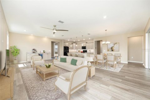 House in Ocala, Florida 2 bedrooms, 184.23 sq.m. № 2106965 - photo 22
