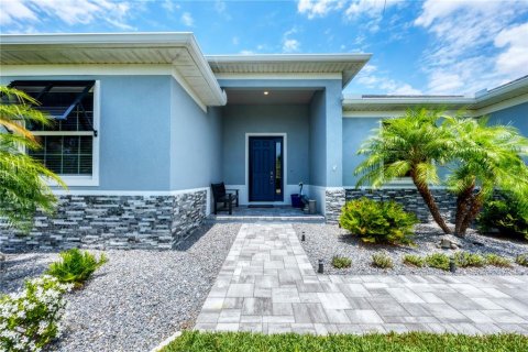 Casa en venta en Port Charlotte, Florida, 3 dormitorios, 185.06 m2 № 1680335 - foto 3