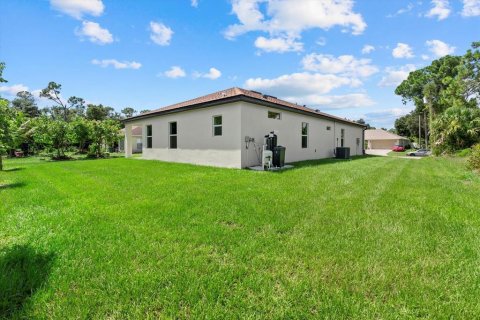 Villa ou maison à vendre à North Port, Floride: 4 chambres, 184.88 m2 № 1909208 - photo 24