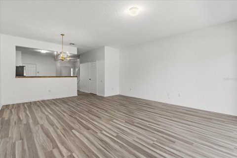 Townhouse in Sanford, Florida 3 bedrooms, 156.73 sq.m. № 2093430 - photo 18