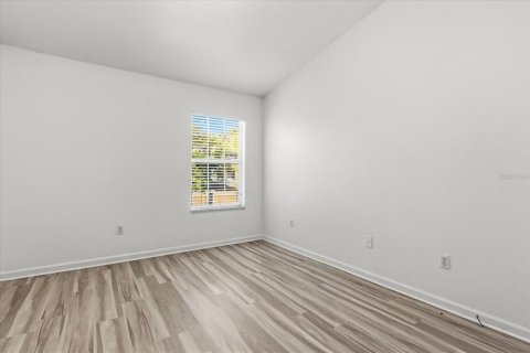 Townhouse in Sanford, Florida 3 bedrooms, 156.73 sq.m. № 2093430 - photo 23