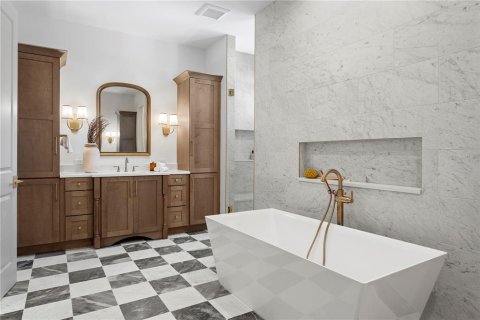Casa en venta en Tampa, Florida, 5 dormitorios, 493.78 m2 № 2425374 - foto 16