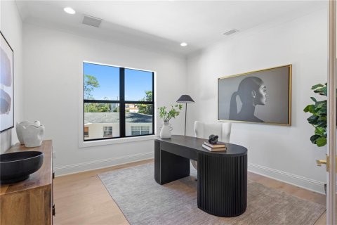 Casa en venta en Tampa, Florida, 5 dormitorios, 493.78 m2 № 2425374 - foto 5