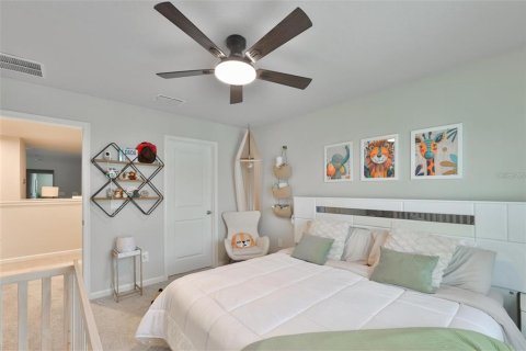 Townhouse in Brandon, Florida 4 bedrooms, 240.99 sq.m. № 2156435 - photo 24