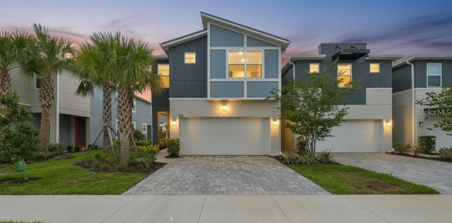 Townhouse in Brandon, Florida 4 bedrooms, 240.99 sq.m. № 2156435